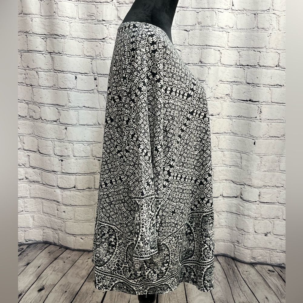 Lucky Brand Women's Plus Black/White Paisley Blouse Top Size 3X - Picture 6 of 13